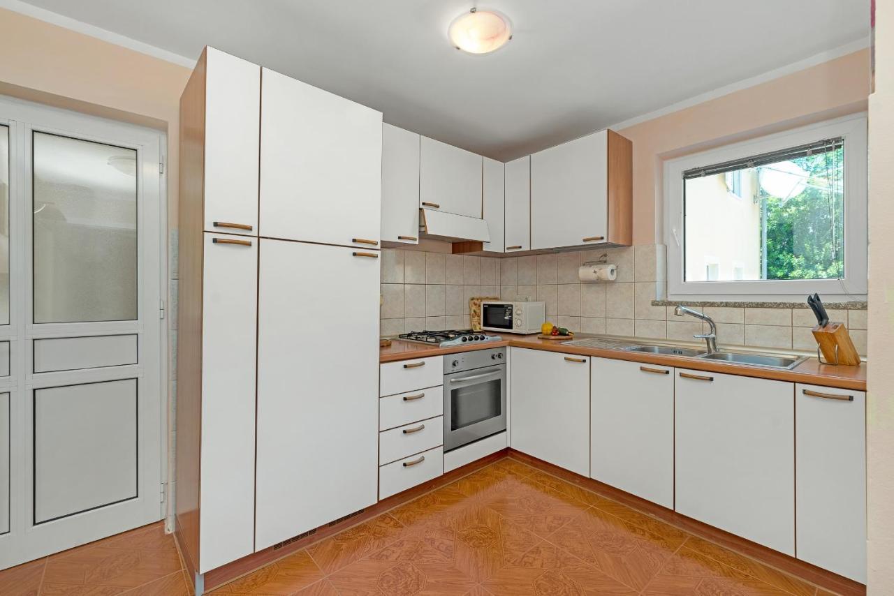 Beach Apartments Villa Kaya Sukošan Extérieur photo