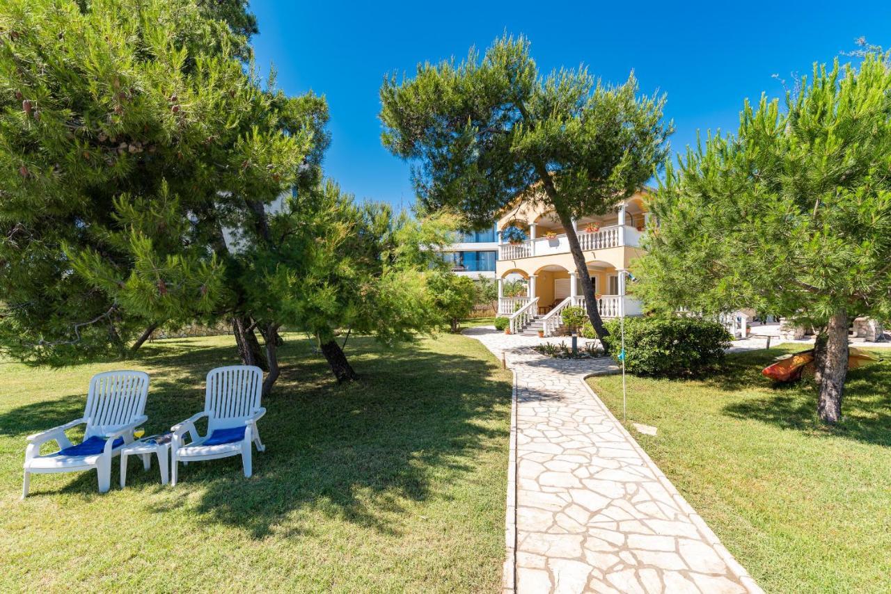 Beach Apartments Villa Kaya Sukošan Extérieur photo